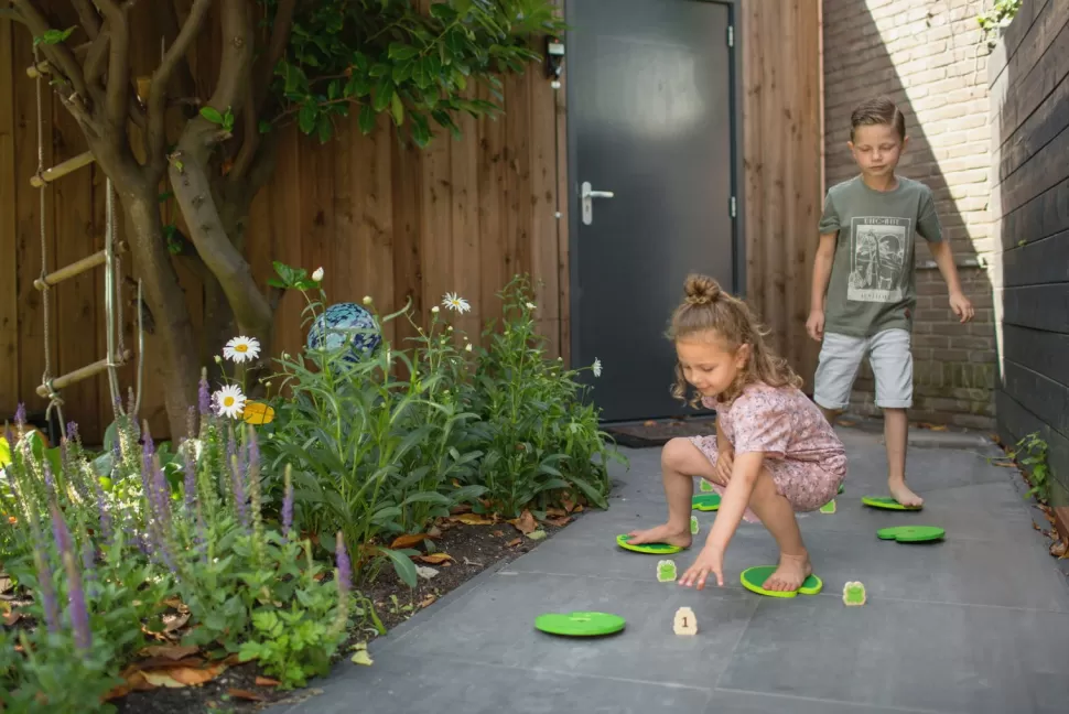 BS Toys Spelletjes^Kikkerpad - Vang De Kikkers